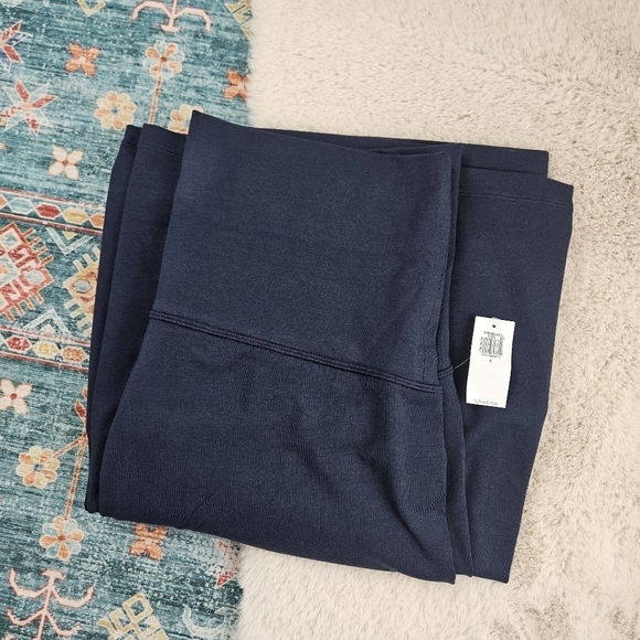 Old Navy Maternity Rollover Waist PowerChill Wideleg Pants In the Navy Large NWT - Picture 9 of 9